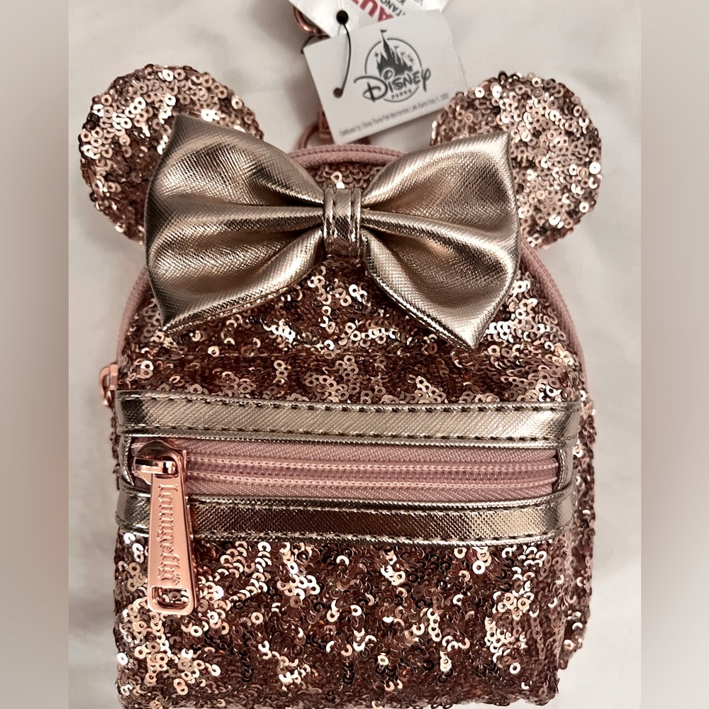 BRAND NEW FUNKO LOUNGEFLY DISNEY PARKS MINNIE MOUSE ROSE-GOLD SEQUINED WRISLET